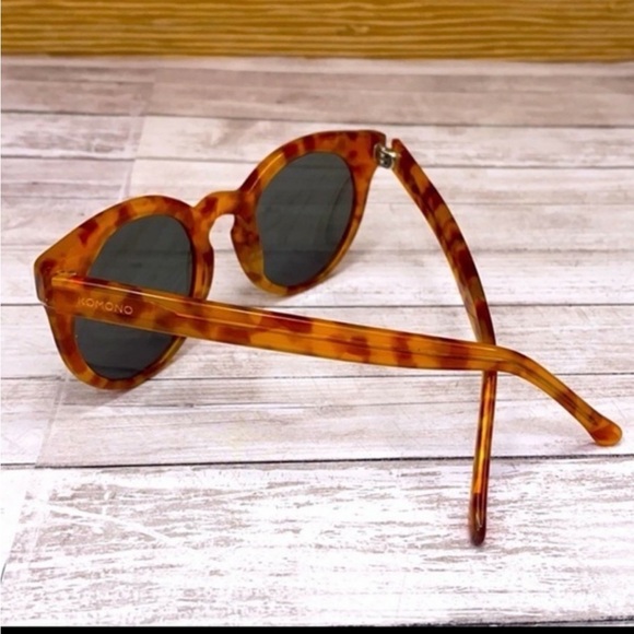 KOMONO Tortoiseshell Sunglasses NEW with Green Lenses The Lulu